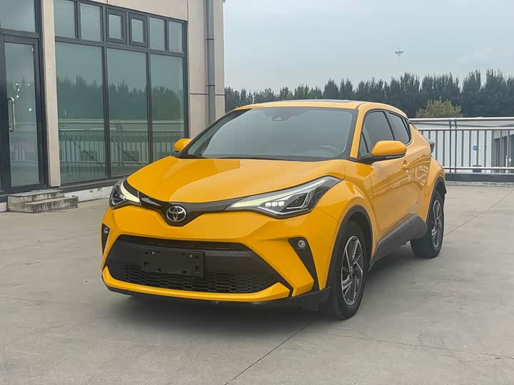 Toyota C-HR, 2022 — купить в Иванове под ключ