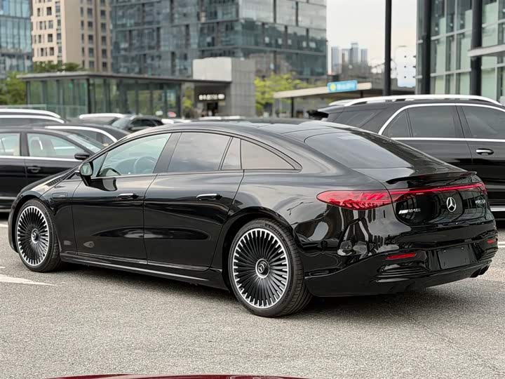 Mercedes-Benz EQS AMG, 2025 — фото 4 из 9