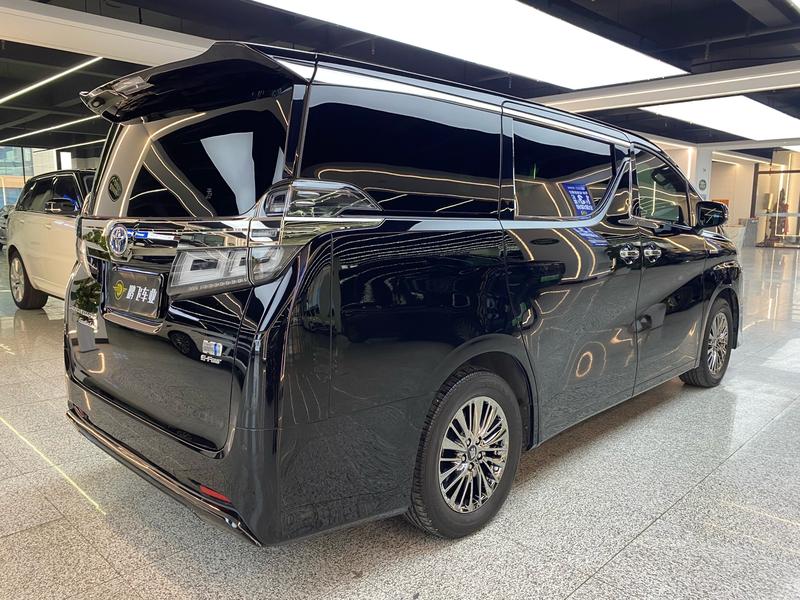 Toyota Vellfire, 2022 — фото 6 из 11