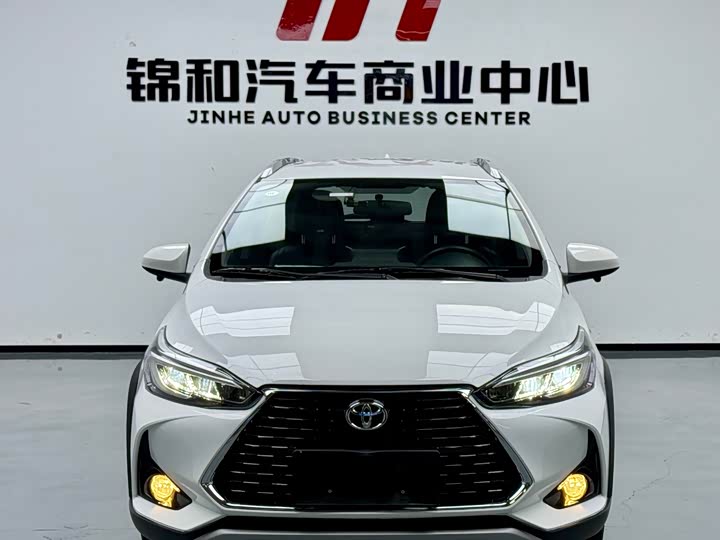 Toyota Yaris L Hatchback, 2022 — фото 2 из 9