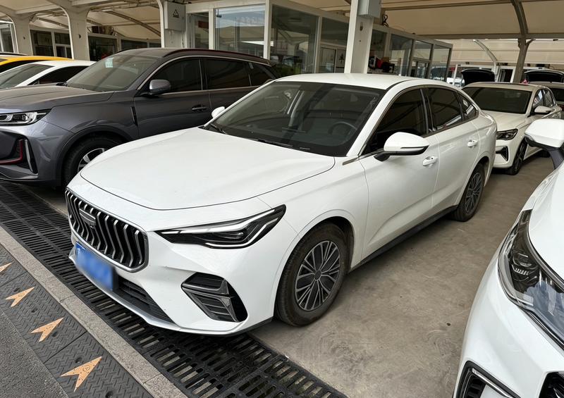 Geely Emgrand, 2025 — купить в Калуге под ключ