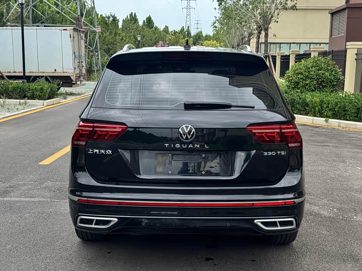 Volkswagen Tiguan L Pro, 2023 — фото 8 из 9