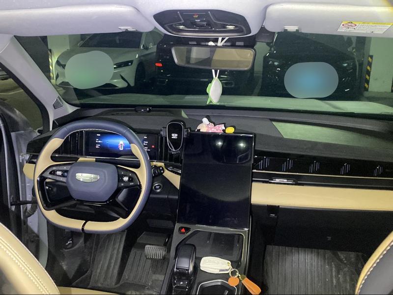 Geely Atlas L, 2024 — фото 5 из 12