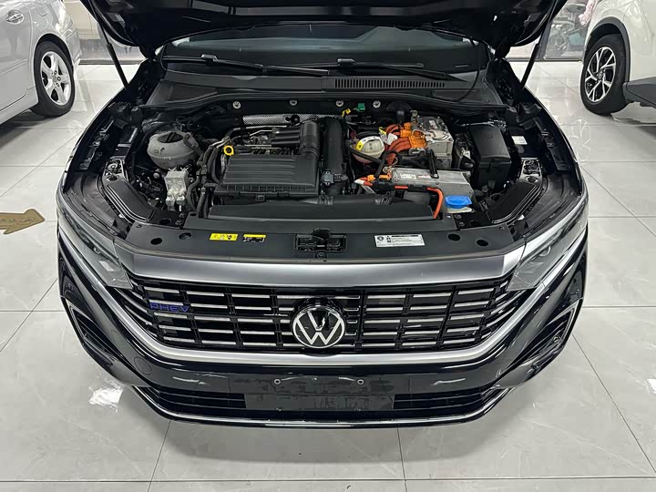 Volkswagen Passat Hybrid, 2021 — фото 4 из 9