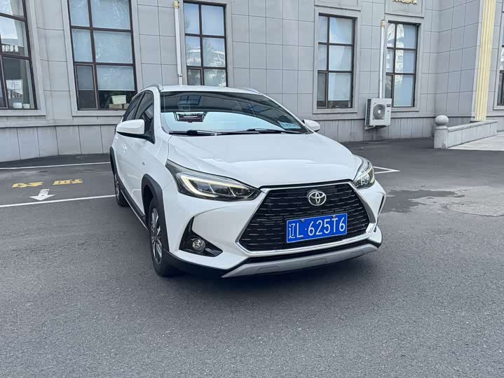 Toyota Yaris L Hatchback, 2021 — фото 2 из 9