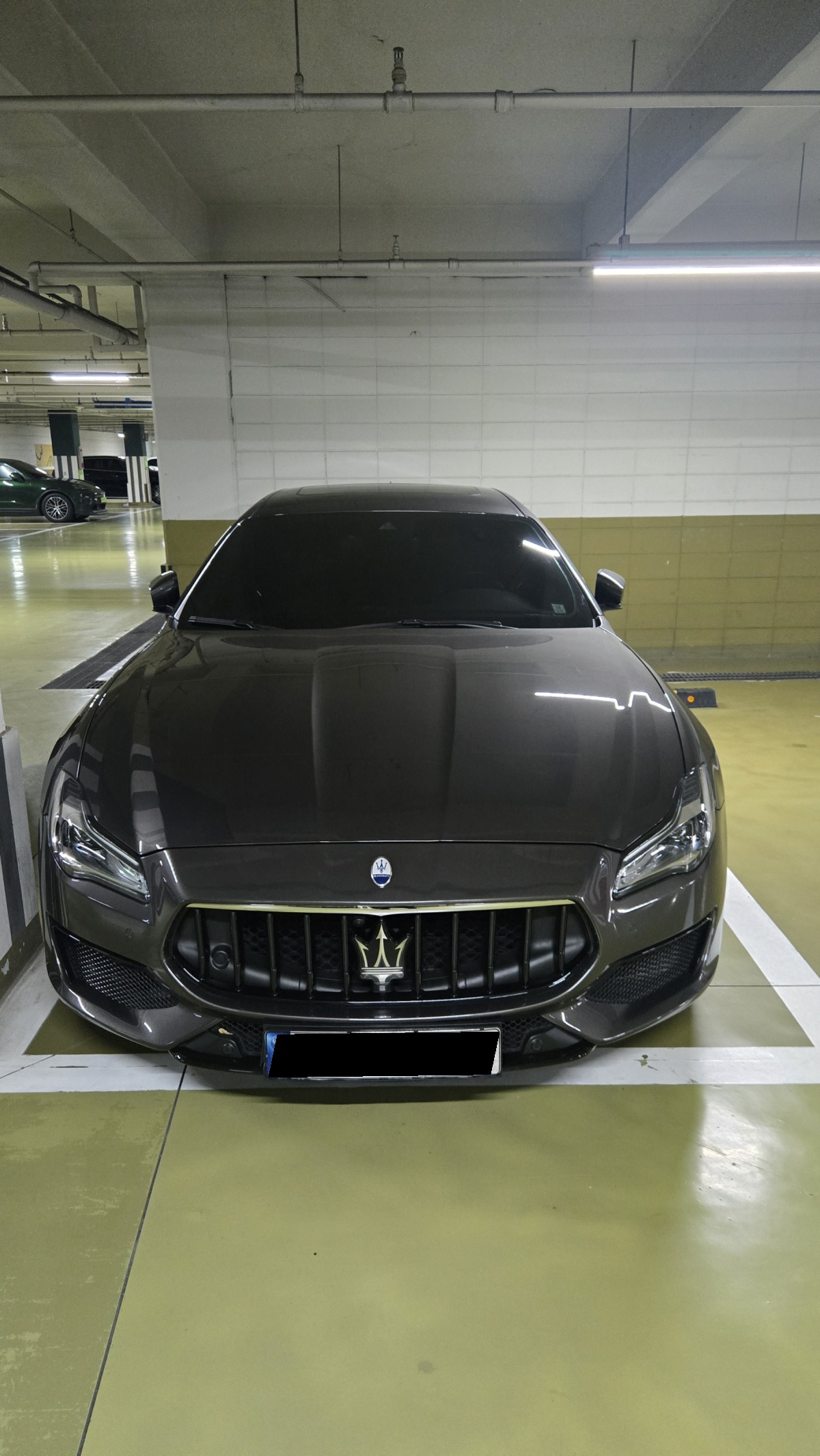 Maserati Quattroporte, 2022 — фото 2 из 5