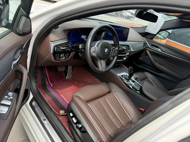 BMW 5 Series, 2022 — фото 10 из 12