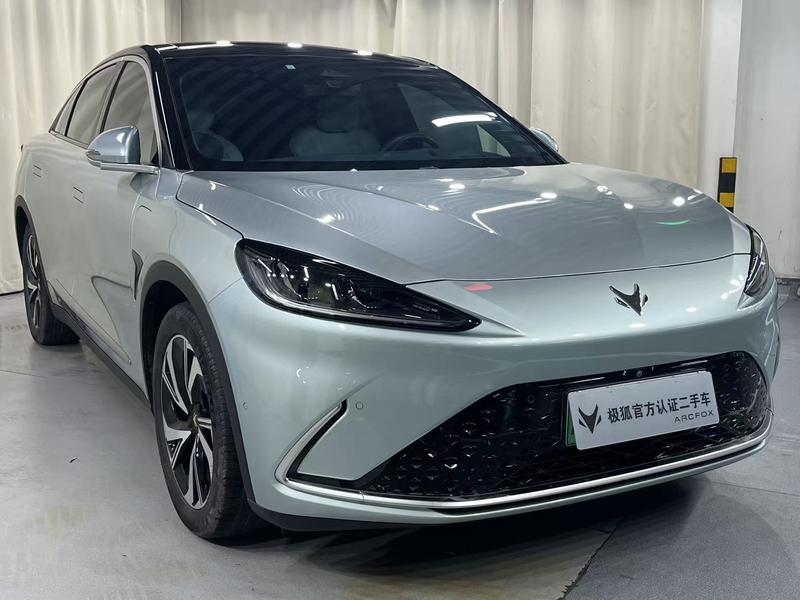 BAIC Arcfox Alpha S, 2022 — фото 3 из 12