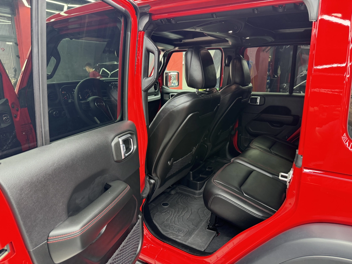 Jeep Wrangler, 2024 — фото 10 из 12
