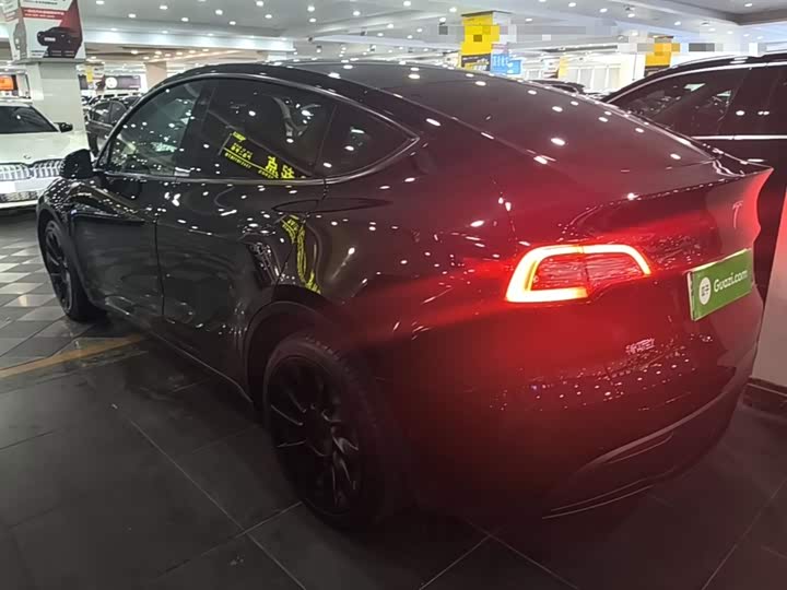 Tesla Model Y, 2021 — фото 5 из 9