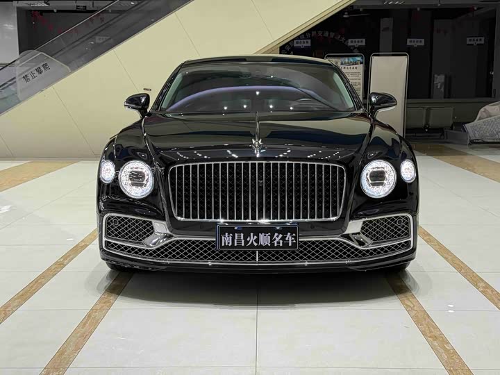 Bentley Flying Spur, 2022 — фото 2 из 9