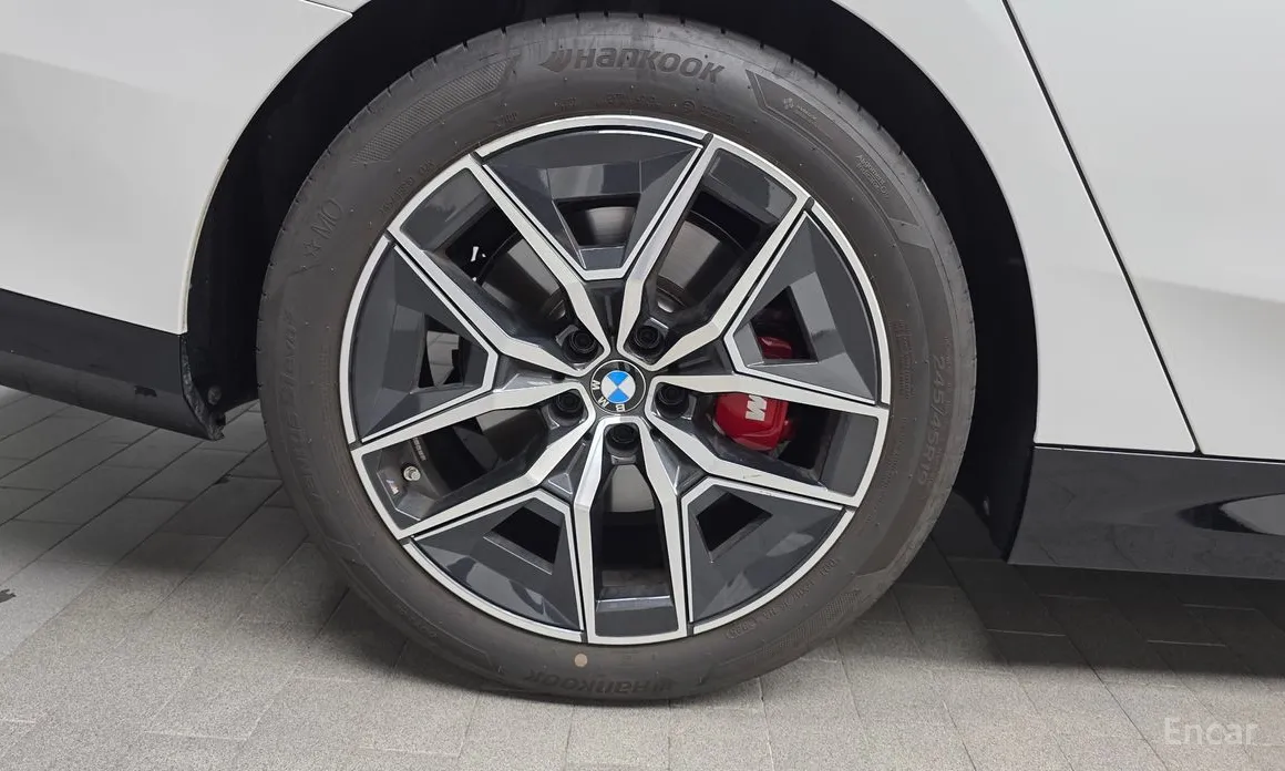 BMW 5 Series, 2025 — фото 5 из 12