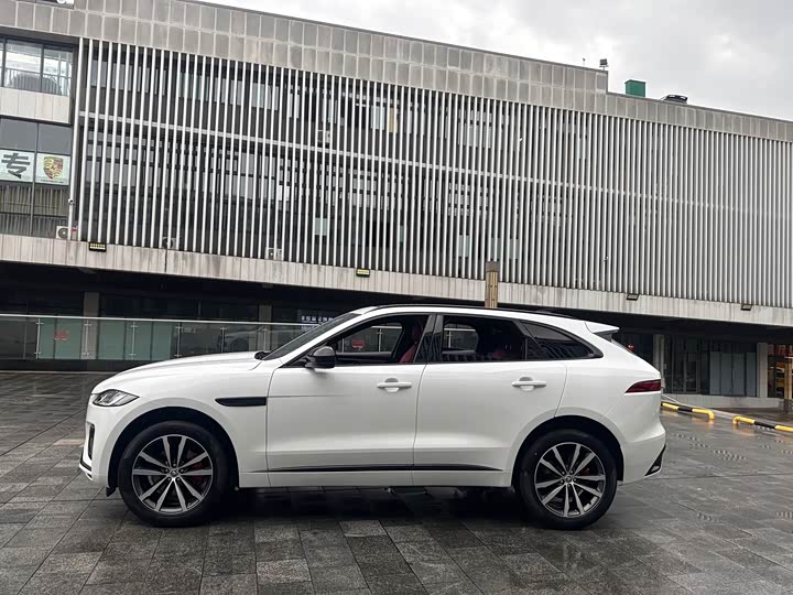 Jaguar F-Pace, 2024 — фото 3 из 9