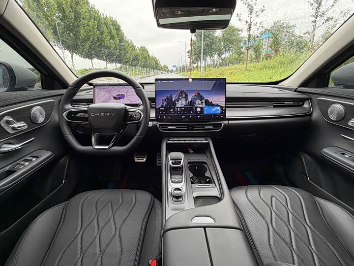 Chery Arrizo 8 Pro, 2025 — фото 7 из 9
