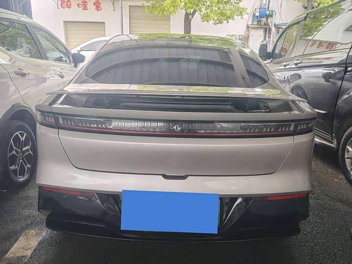 Dongfeng Yipai eπ 007, 2024 — фото 8 из 9