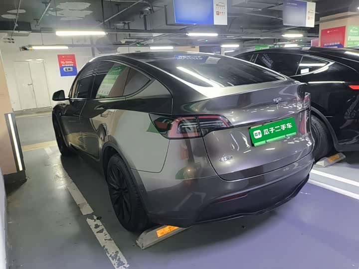 Tesla Model Y, 2022 — фото 5 из 9