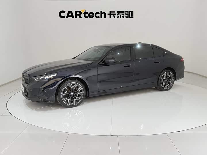 BMW 5 Series, 2025 — купить в Ульяновске под ключ