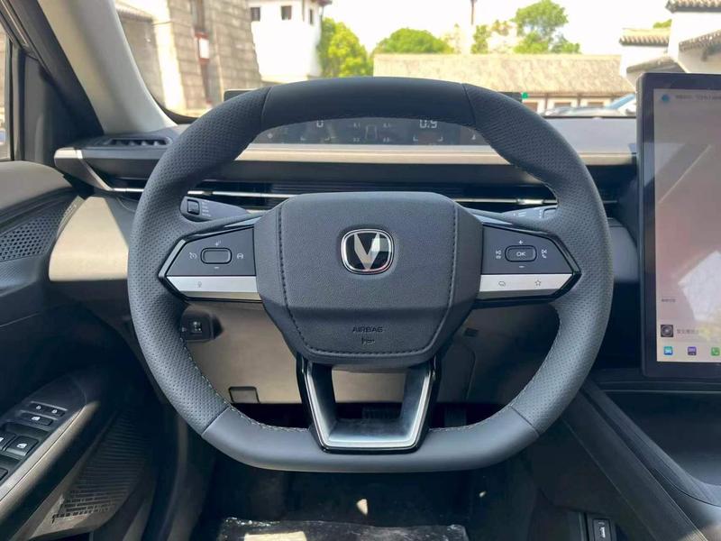 Changan Eado Plus, 2025 — фото 8 из 12
