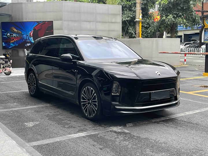Nio ES8, 2025 — фото 4 из 9