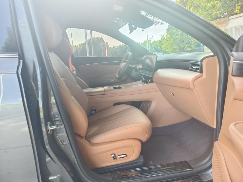 Dongfeng Aeolus L8, 2025 — фото 12 из 12