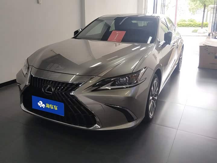 Lexus ES, 2022 — купить в Липецке под ключ