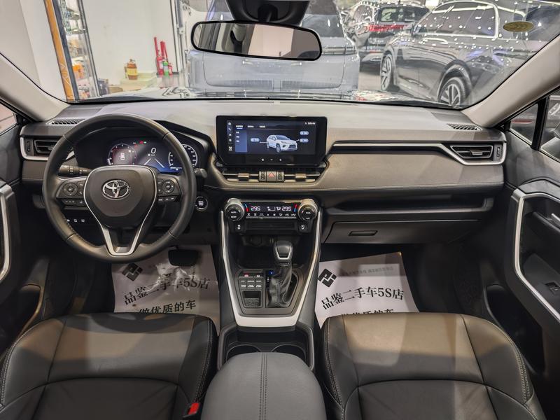 Toyota Wildlander, 2023 — фото 9 из 12