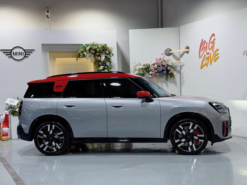 Mini Countryman JCW, 2026 — фото 6 из 10