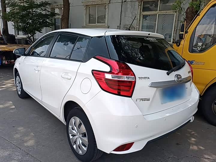 Toyota Yaris L Hatchback, 2021 — фото 5 из 9