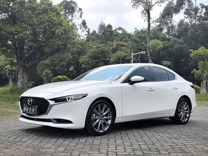 Mazda 3 (Axela), 2024 — купить в Твери под ключ