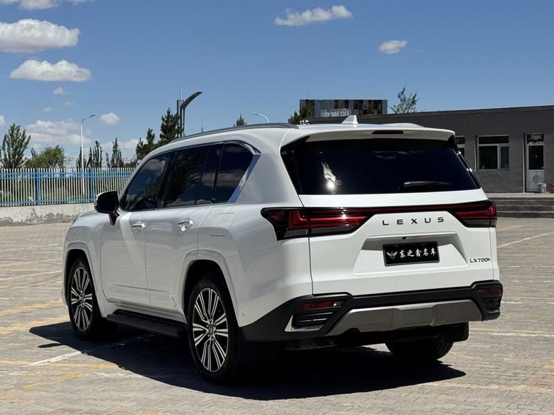 Lexus LX, 2025 — фото 4 из 12