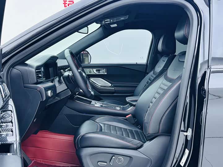 Ford Explorer, 2022 — фото 8 из 9