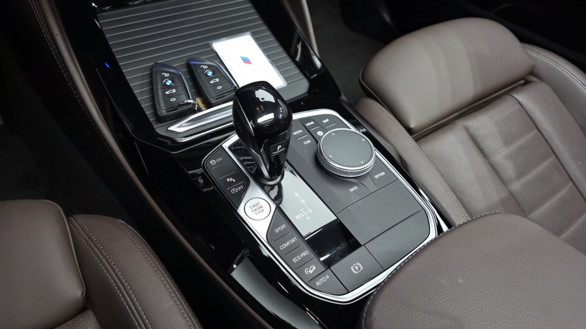 BMW X4, 2022 — фото 8 из 12