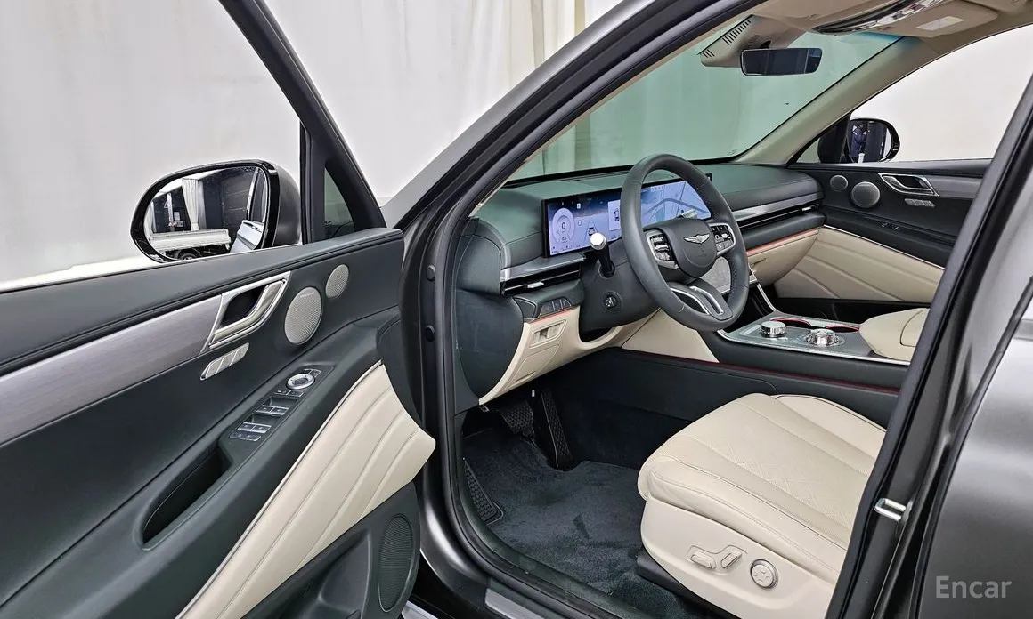 Genesis GV80, 2023 — фото 10 из 12