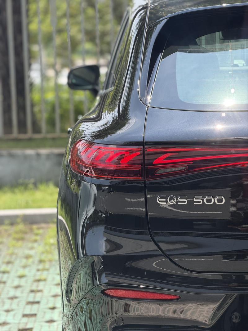 Mercedes-Benz EQS SUV, 2026 — фото 9 из 12