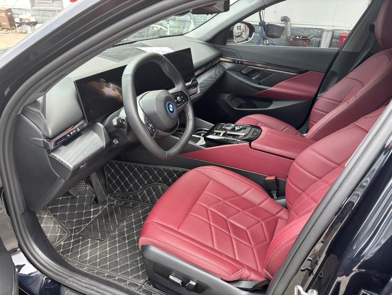 BMW i5, 2023 — фото 10 из 12