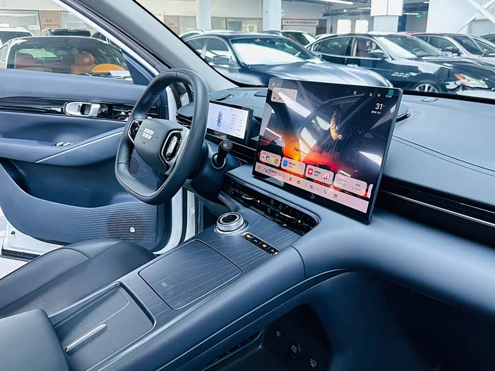 Geely Galaxy E5, 2024 — фото 7 из 9