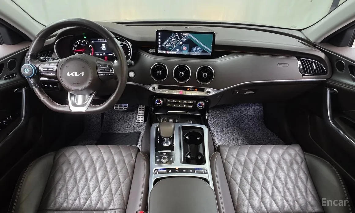 Kia Stinger, 2022 — фото 7 из 12