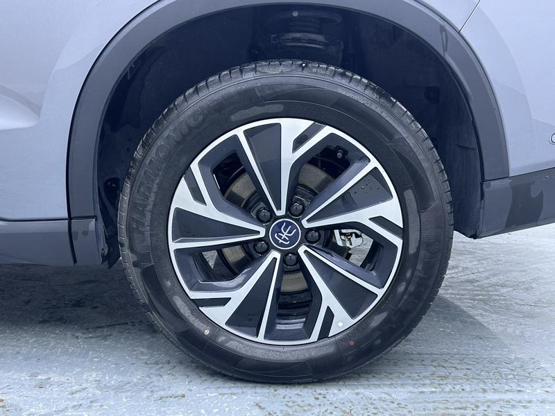 BYD Song Pro Hybrid, 2024 — фото 11 из 12