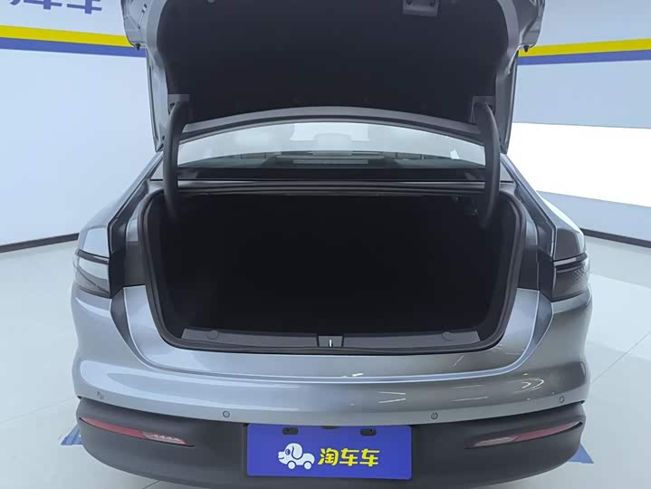 BYD Seal 05 DM-i Hybrid, 2024 — фото 4 из 9