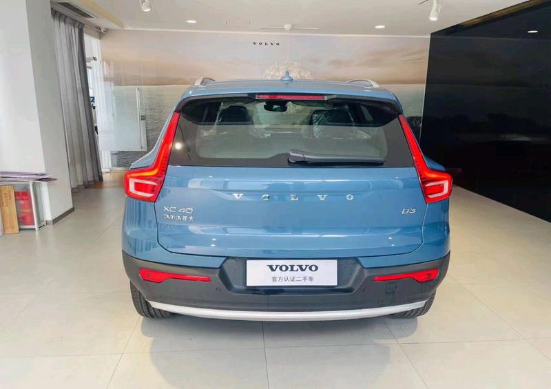 Volvo XC40, 2022 — фото 3 из 9