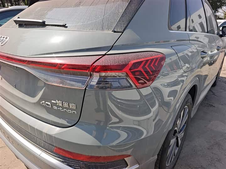 Audi Q4 e-tron, 2023 — фото 8 из 9