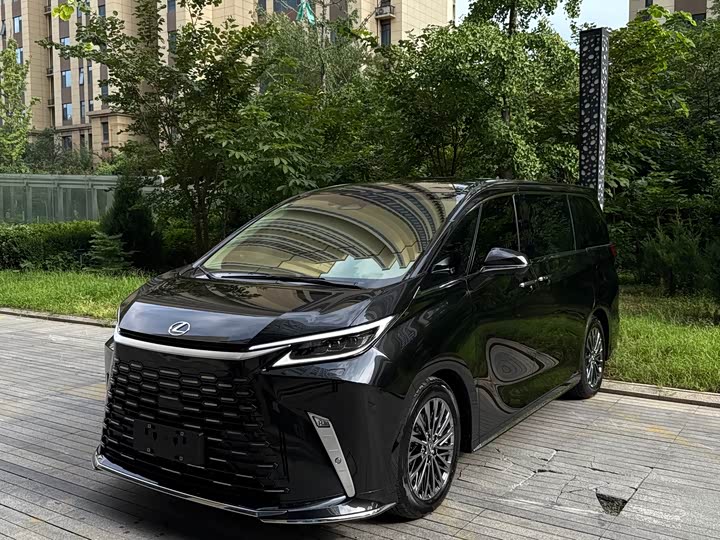 Lexus LM, 2025 — фото 2 из 9