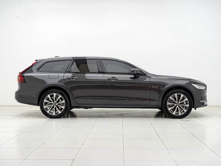 Volvo V90, 2025 — фото 3 из 9