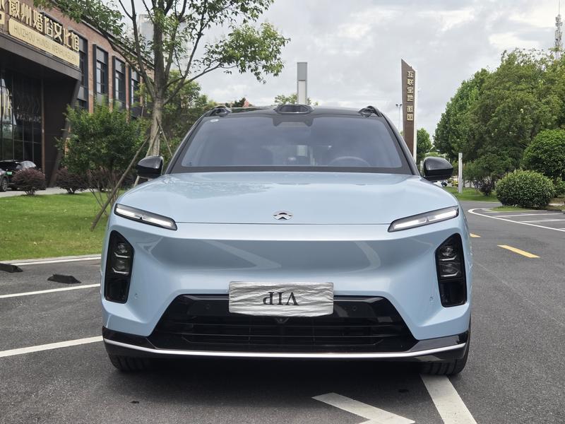 Nio ES6, 2025 — фото 2 из 11