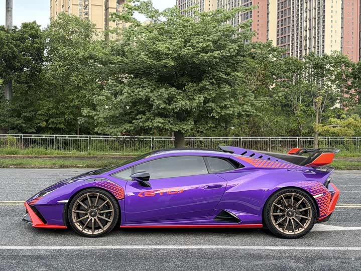 Lamborghini Huracán, 2023 — фото 8 из 9