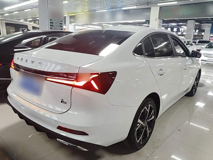 Roewe i5, 2025 — фото 7 из 9