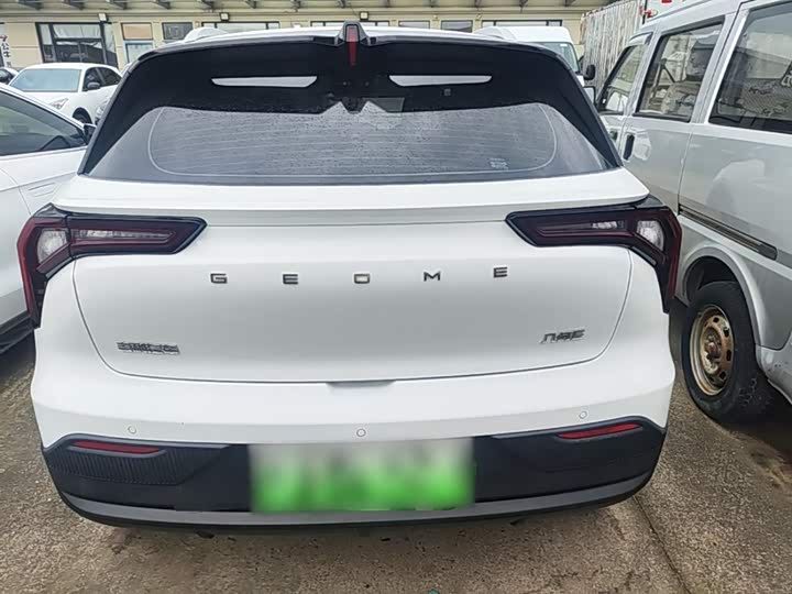 Geely Geometry E Firefly, 2023 — фото 6 из 9