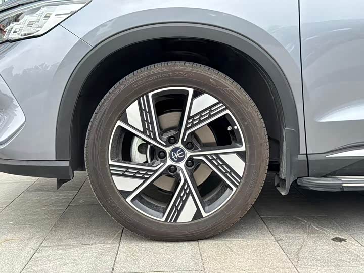 BYD Song Pro Hybrid, 2023 — фото 3 из 9