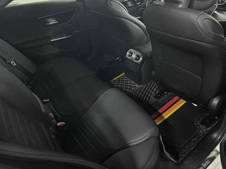 Mercedes-Benz C-Class, 2023 — фото 7 из 9