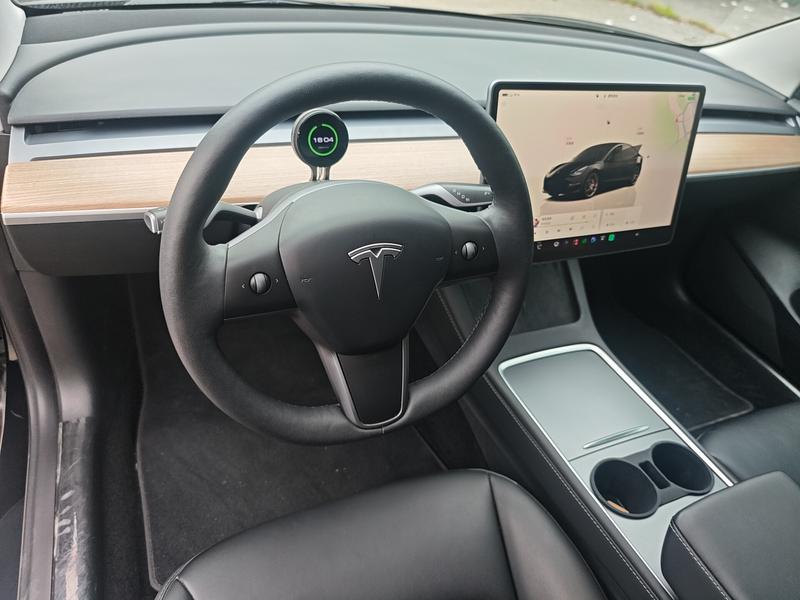 Tesla Model 3, 2023 — фото 7 из 12